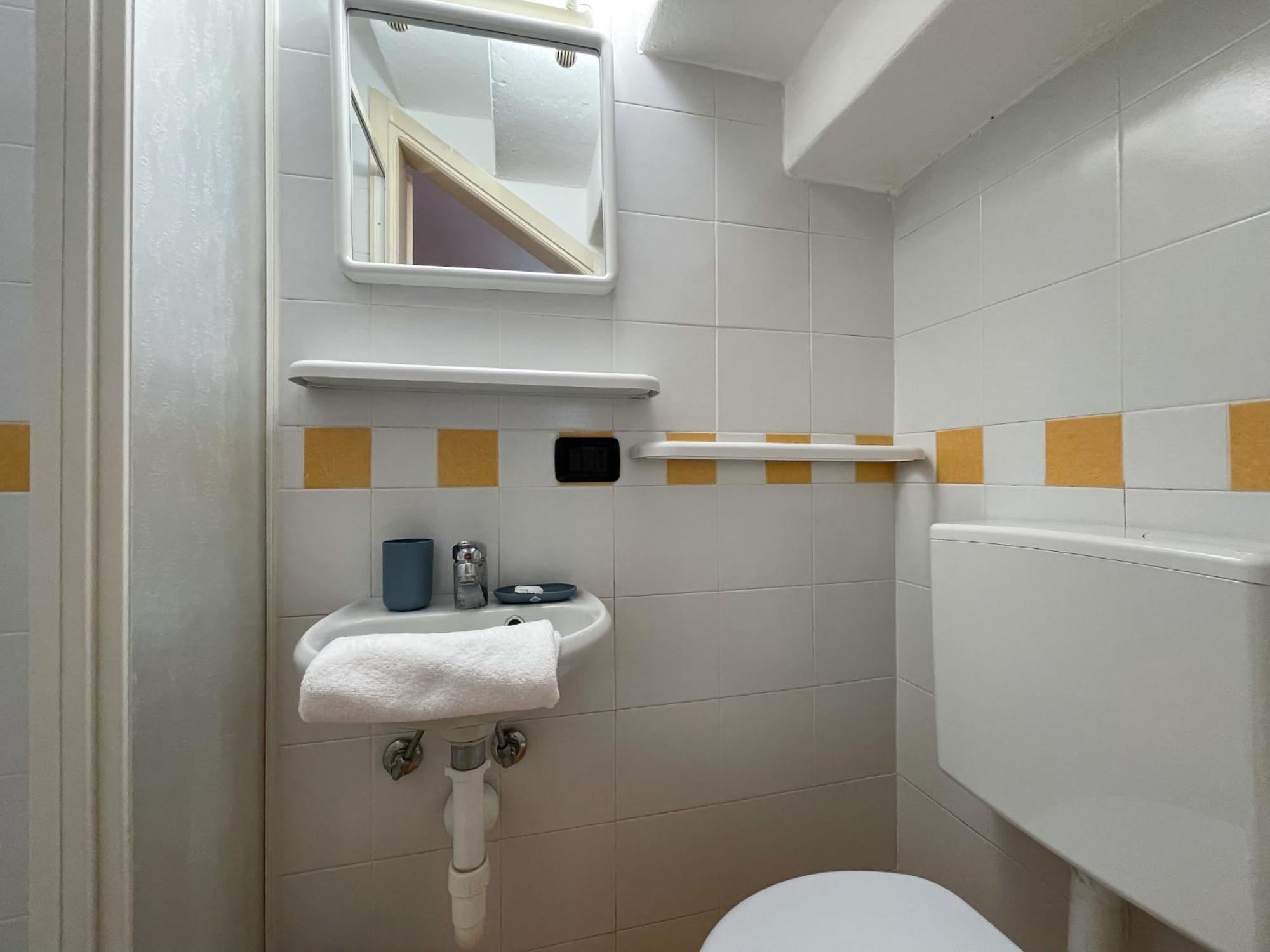 Roncati 7 Center Town Studio Apartments Bellagio Buitenkant foto